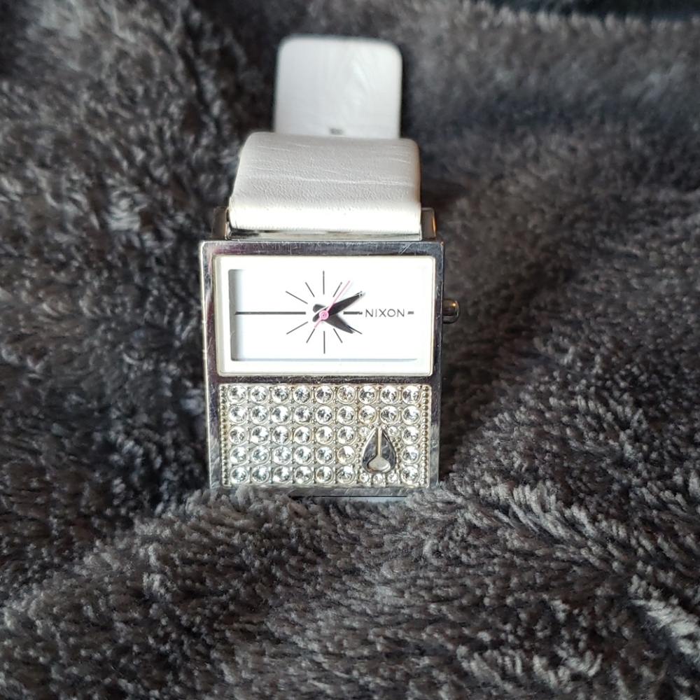 Nixon watch